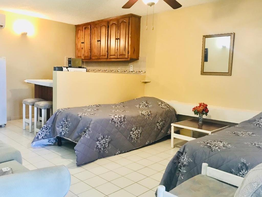 Ocean View Montego Bay Apartment Екстер'єр фото